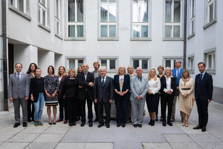 Zoisovi nagrajenci s predsednico odbora in DS Foto Bor Slana-STA 
